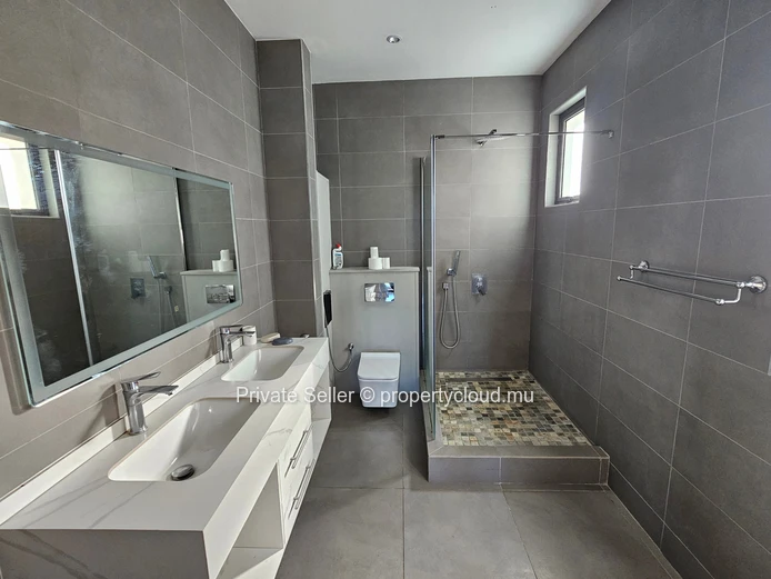Penthouse 3 Chambres avec rooftop et piscine